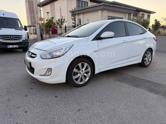 Galeriden Hyundai Accent Blue 1.4 D-CVVT Mode Plus 2016 Model İstanbul