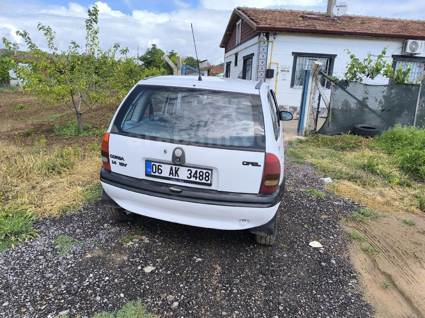 Galeriden Opel Corsa 1.4 GLS 1997 Model Kırıkkale 259.000 km Beyaz 6