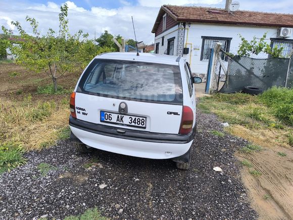 Galeriden Opel Corsa 1.4 GLS 1997 Model Kırıkkale