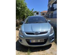 Sahibinden Hyundai i20 Troy 1.2 DOHC Mode 2011 Model  140.000 km Mavi (metalik)
