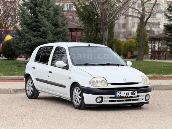 Sahibinden Renault Clio 1.6 RXT 2000 Model 