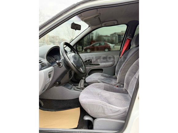 Sahibinden Renault Clio 1.6 RXT 2000 Model 