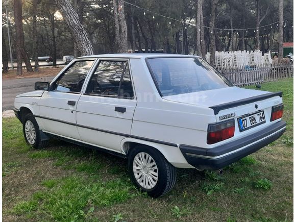 Galeriden Renault R 9 1.4 Spring 1996 Model Antalya