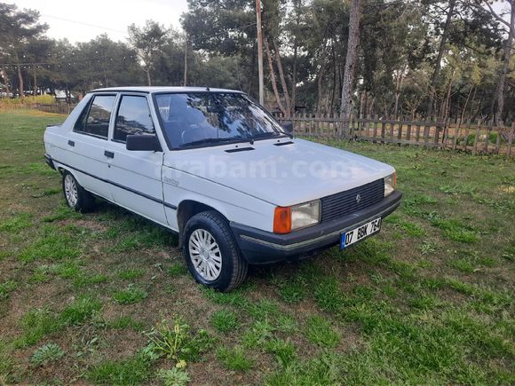 Galeriden Renault R 9 1.4 Spring 1996 Model Antalya