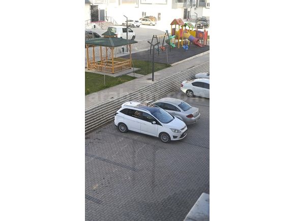 Sahibinden Ford Grand C-Max 1.6 TDCI Titanium 2013 Model