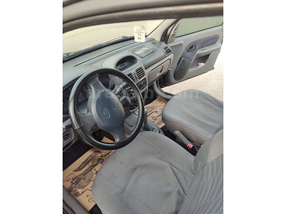 Sahibinden Renault Clio 1.6 RTE 2000 Model Ankara