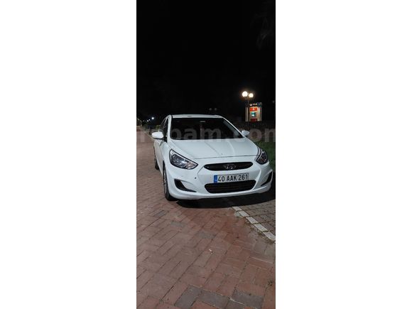 Sahibinden Hyundai Accent Blue 1.6 CRDI Biz 2015 Model  232.200 km Beyaz