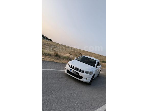 Memurdan temiz aile arabası