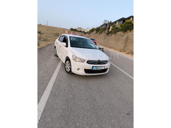Memurdan temiz aile arabası