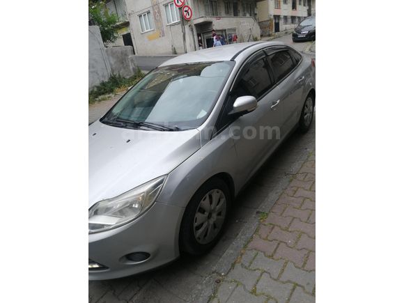 Sahibinden Ford Focus 1.6 Ti-VCT Trend 2012 Model