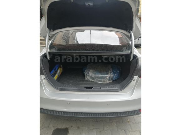Sahibinden Ford Focus 1.6 Ti-VCT Trend 2012 Model