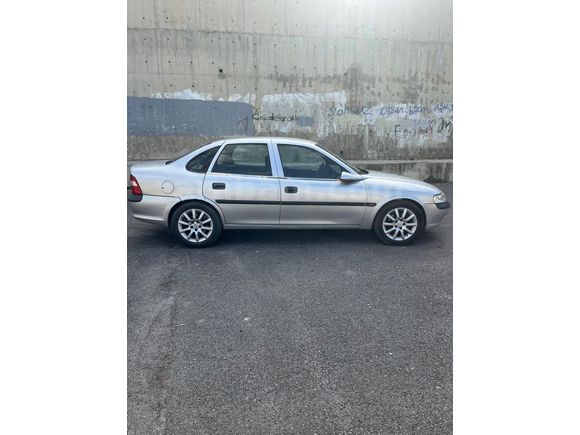Sahibinden Opel Vectra 2.0 GLS 1996 Model Ankara