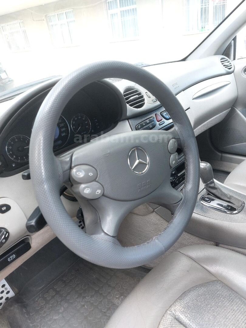 Sahibinden Mercedes - Benz CLK 200 Kompressor Avantgarde 2004 Model Amasya 271.000 km Beyaz 6
