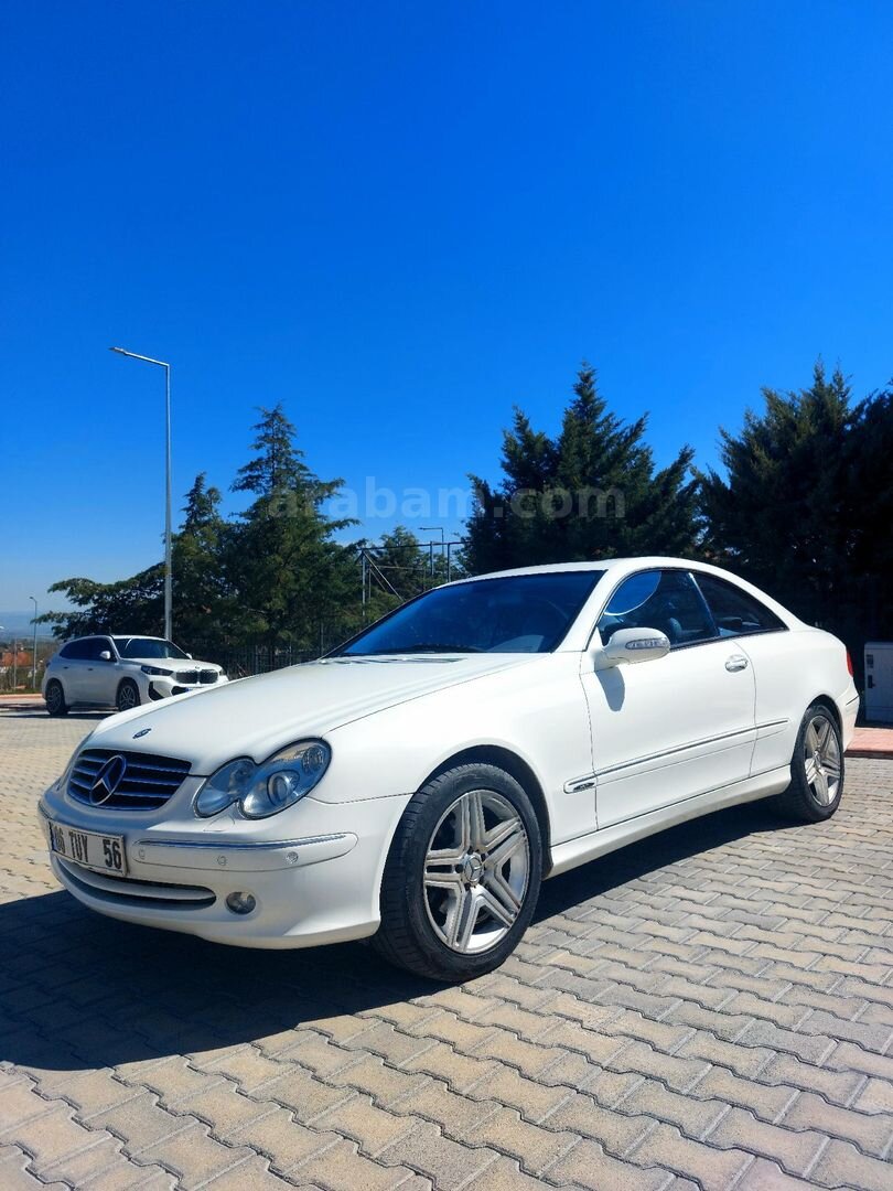 Sahibinden Mercedes - Benz CLK 200 Kompressor Avantgarde 2004 Model Amasya 271.000 km Beyaz 1