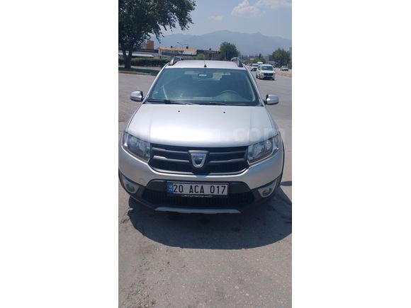 Sahibinden düşük km Dacia Sandero 1.5 dCi Stepway 2015 Model  169.000 km Gri (metalik)