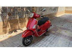 VESPA GTS 300 8.900 km