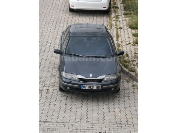 Sahibinden Renault Laguna 1.6 Privilege 2004 Model  330.000 km Lacivert