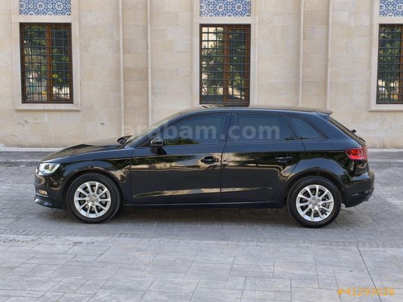 ÜMİT AUTO/2016/AUDİ/A3/ATTRACTİON/OTOMATİK/182.BİN KM/