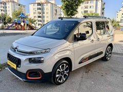 Kaptan motors'tan citröen berlingo 2020 model eat 8