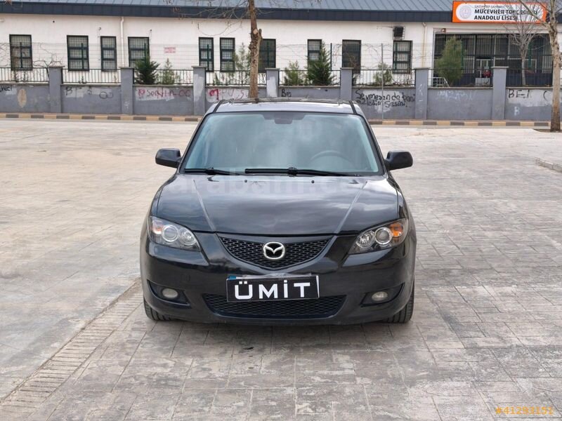 Galeriden Mazda 3 1.6 Sport Dynamic 2005 Model Gaziantep 246.000 km Siyah