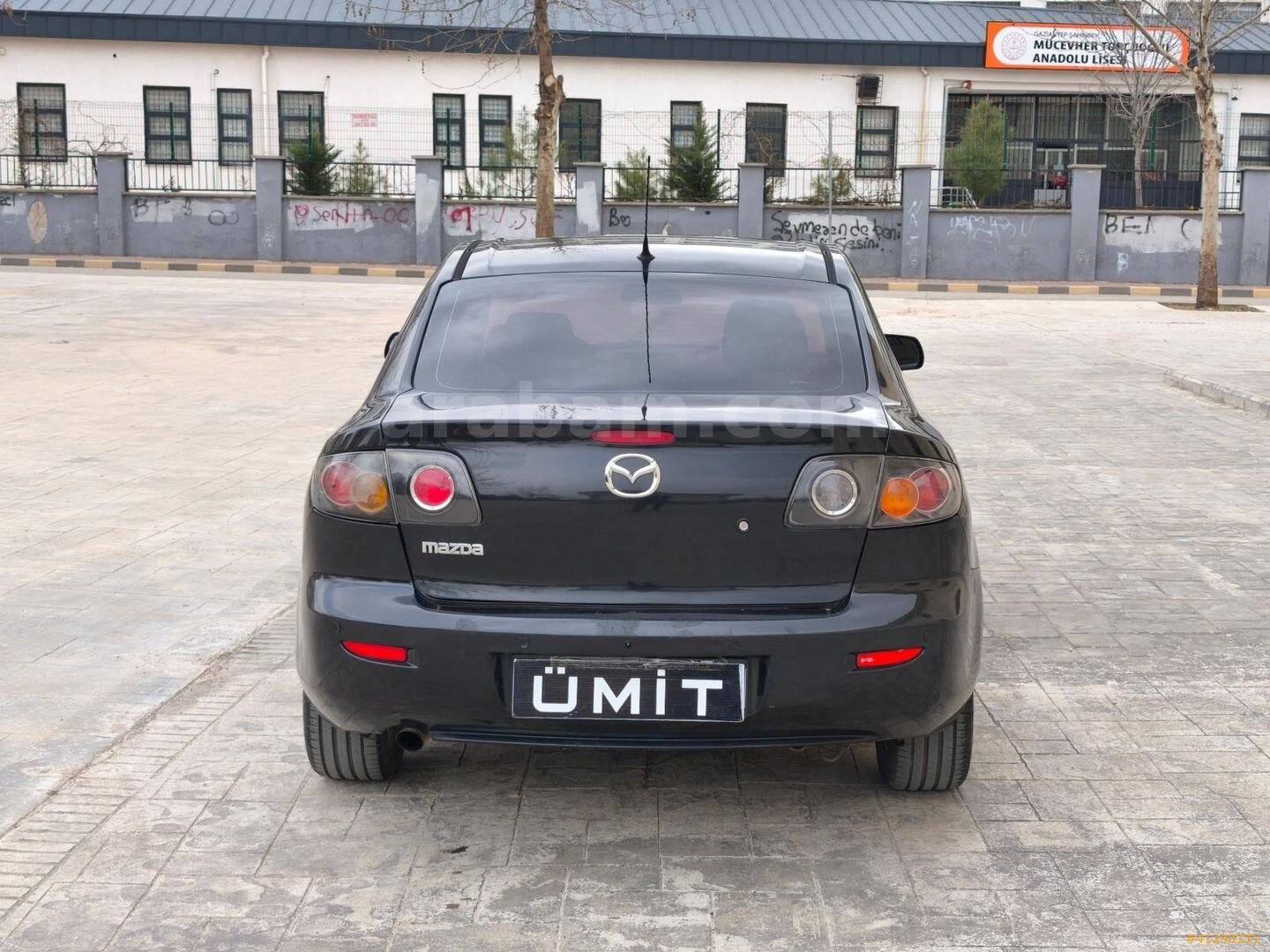 Galeriden Mazda 3 1.6 Sport Dynamic 2005 Model Gaziantep 246.000 km Siyah 6
