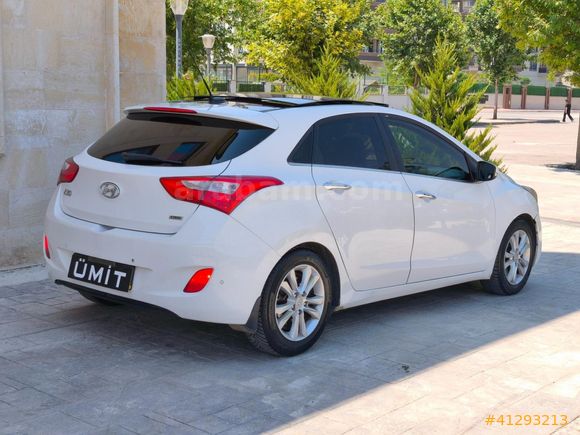 ÜMİT AUTO/2014/CAM TAVAN/OTOMATİK/İ30/ELİTE/208.BİN.KM/