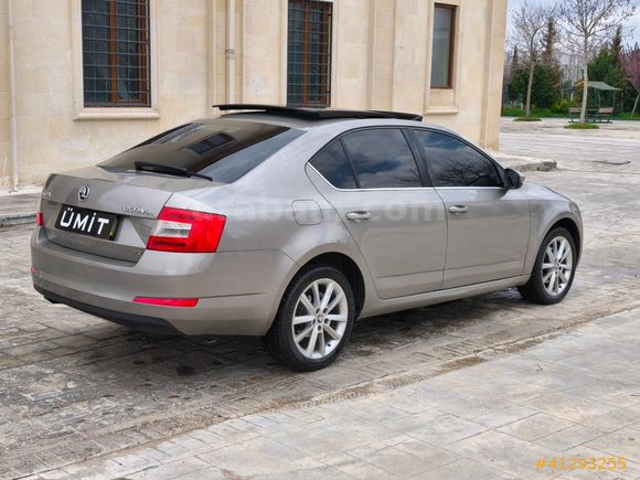 ÜMİT AUTO/2013/CAM TAVAN/SKODA/OCTAVİA/ELEGANCE/DSG/