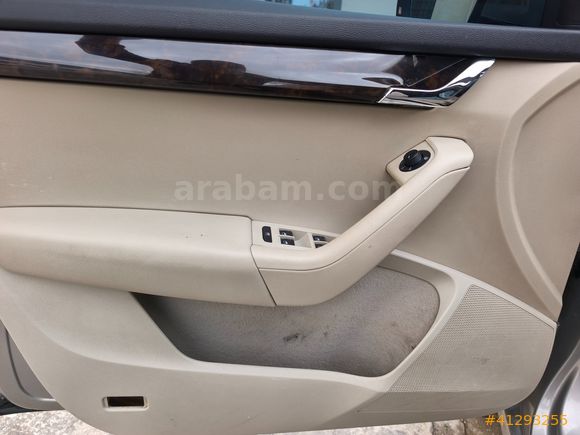 ÜMİT AUTO/2013/CAM TAVAN/SKODA/OCTAVİA/ELEGANCE/DSG/