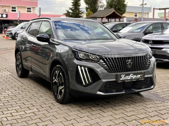 2025 PEUGEOT 2008 ALLURE 130BG EAT8 OTOMATİK CAM TAVANLI