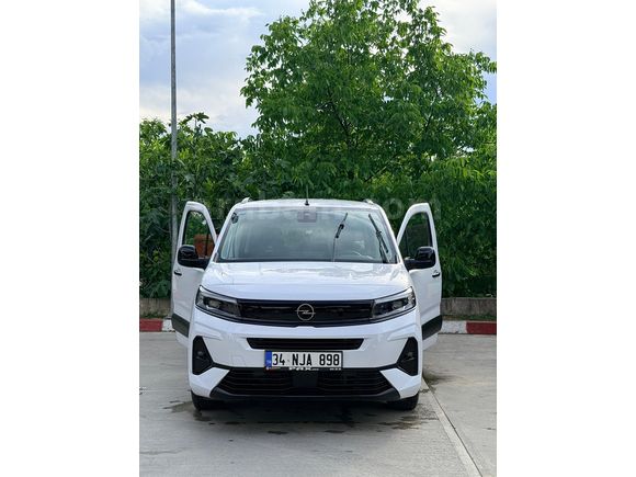 Sahibinden Opel Combo 1.5 CDTI Essential 2025 Model 