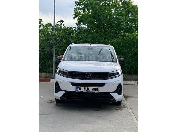 Sahibinden Opel Combo 1.5 CDTI Essential 2025 Model 