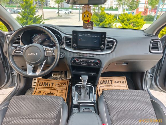 ÜMİT AUTO/2023/CAM TAVAN/CEED/ELEGANCE/OTOMATİK/71.BİN.KM/