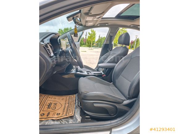 ÜMİT AUTO/2023/CAM TAVAN/CEED/ELEGANCE/OTOMATİK/71.BİN.KM/