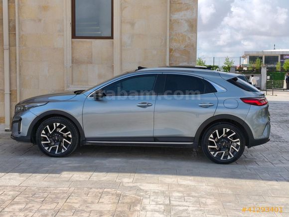 ÜMİT AUTO/2023/CAM TAVAN/CEED/ELEGANCE/OTOMATİK/71.BİN.KM/