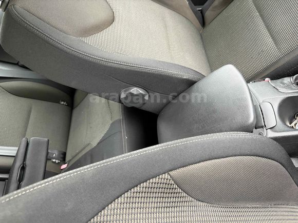 Sahibinden Peugeot 308 1.6 e-HDi Active 2013 Model 