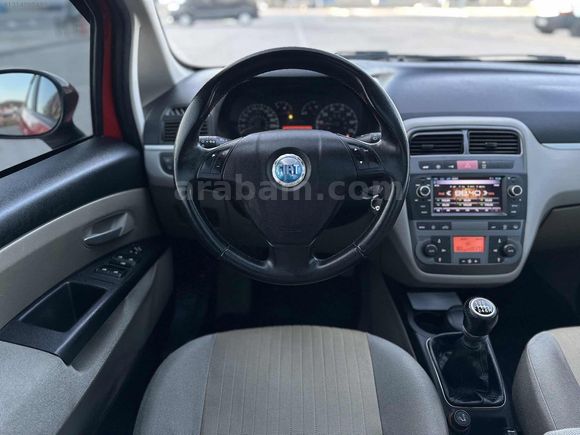 135 BİN KM - 6 İLERİ 105 HP SUNROOF