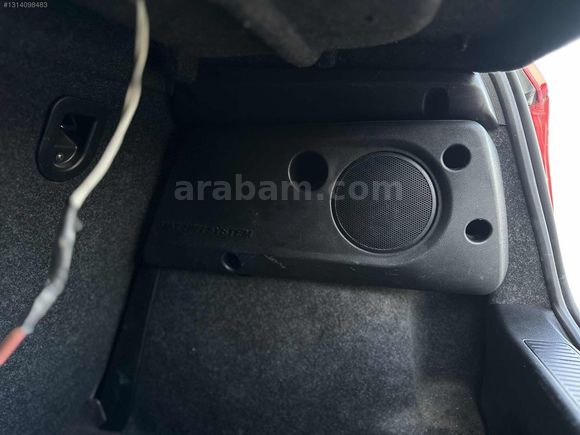 135 BİN KM - 6 İLERİ 105 HP SUNROOF
