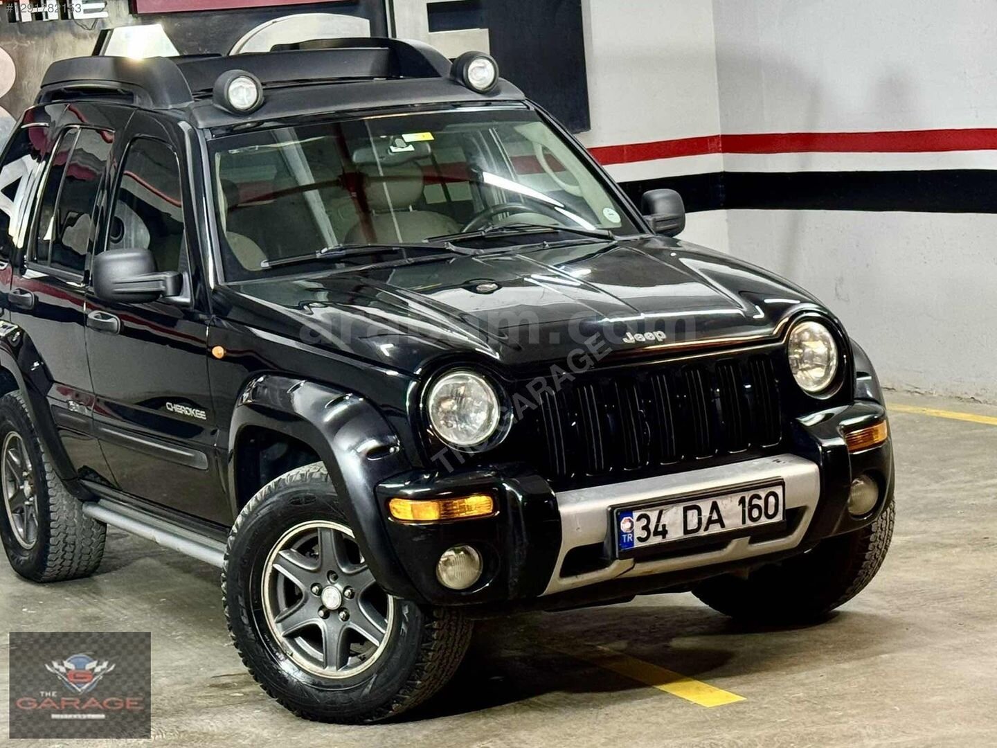 Galeriden Jeep Cherokee 3.7 Renegade 2004 Model İstanbul 173.000 km Siyah 1