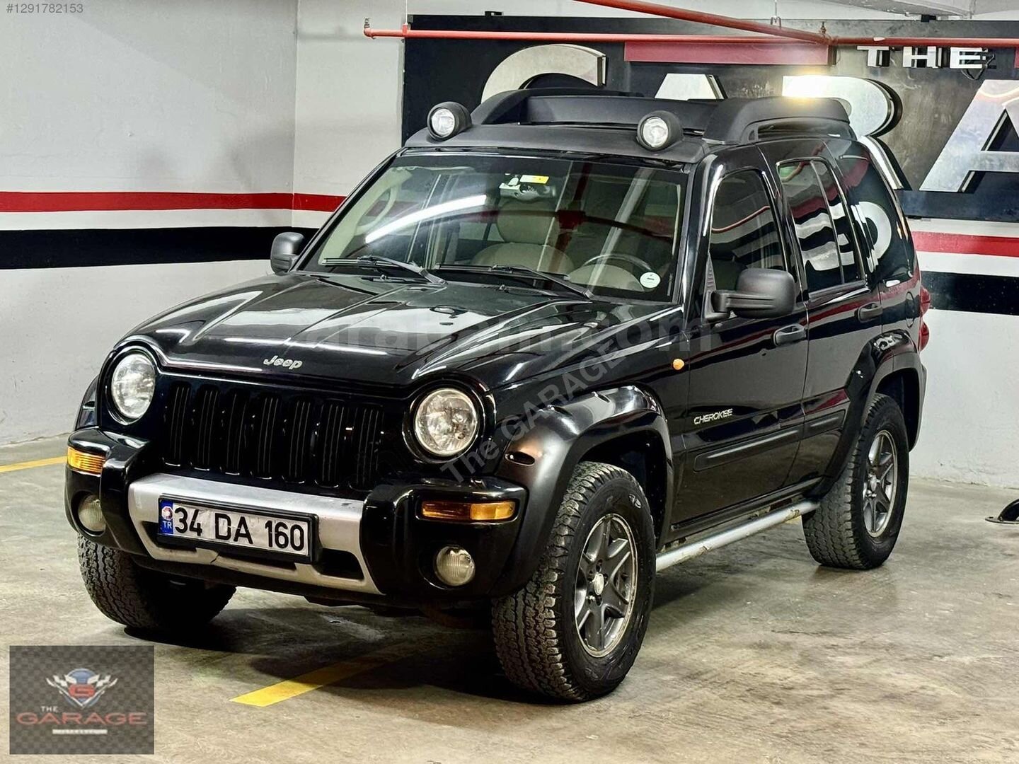 Galeriden Jeep Cherokee 3.7 Renegade 2004 Model İstanbul 173.000 km Siyah 7