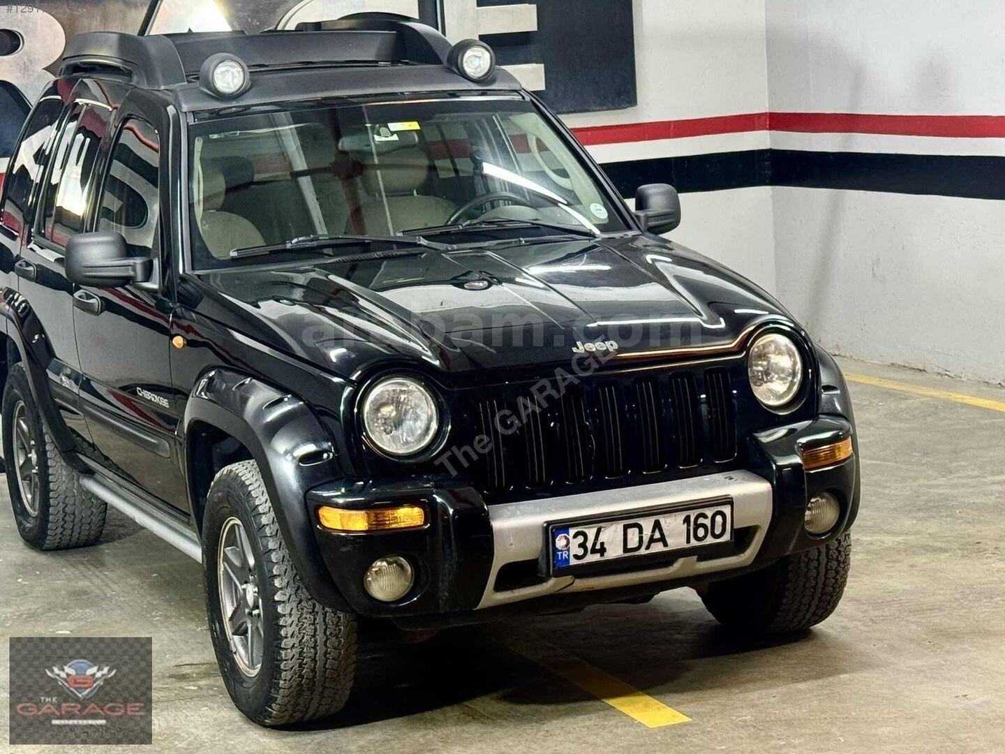 Galeriden Jeep Cherokee 3.7 Renegade 2004 Model İstanbul 173.000 km Siyah 6
