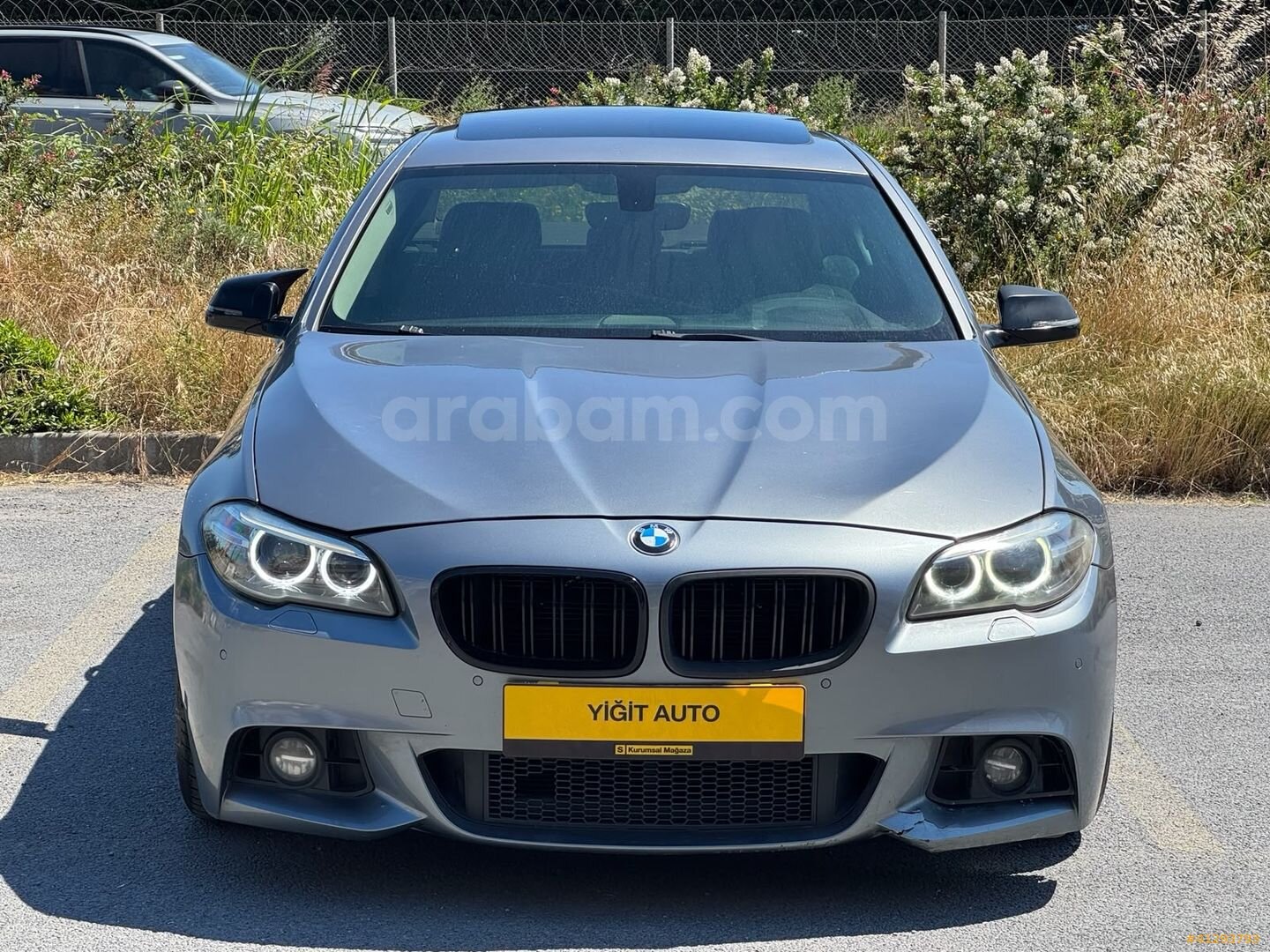Galeriden BMW 5 Serisi 520i Executive M Sport 2016 Model İstanbul 211.000 km Füme 2