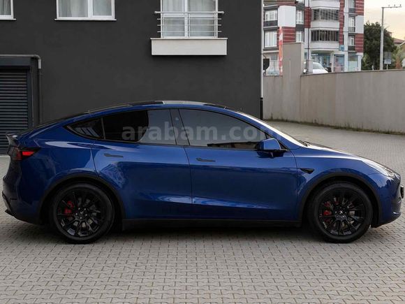  Tesla Model Y Standart Range   DEEP BLUE İÇ BEYAZ