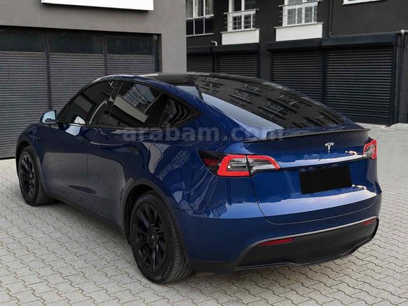  Tesla Model Y Standart Range   DEEP BLUE İÇ BEYAZ