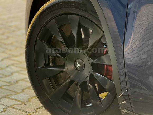  Tesla Model Y Standart Range   DEEP BLUE İÇ BEYAZ