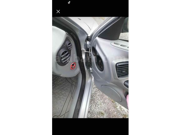 Sahibinden Renault Laguna 1.8 RXE 2000 Model 