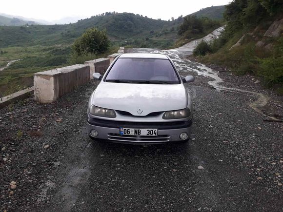 Sahibinden Renault Laguna 1.8 RXE 2000 Model 