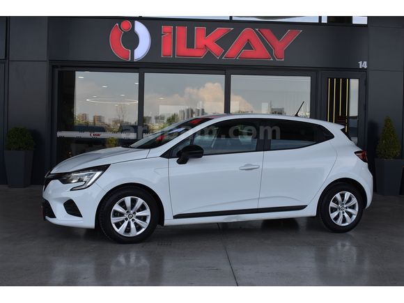 İLKAY'DAN 2023 RENAULT CLİO 1.0 TCE JOY X-TRONİC 90 BG 67,000 KM