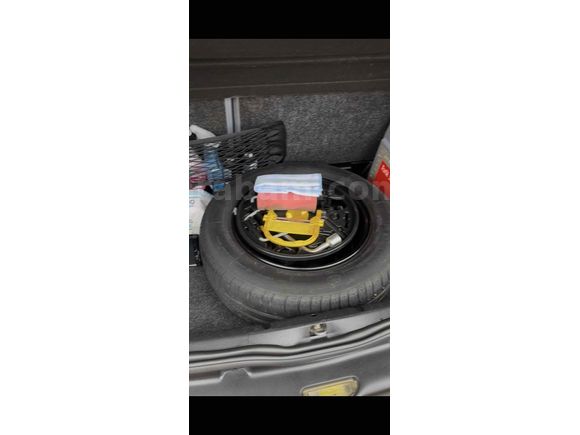 Sahibinden Renault Clio 1.4 RTA 2001 Model İzmir