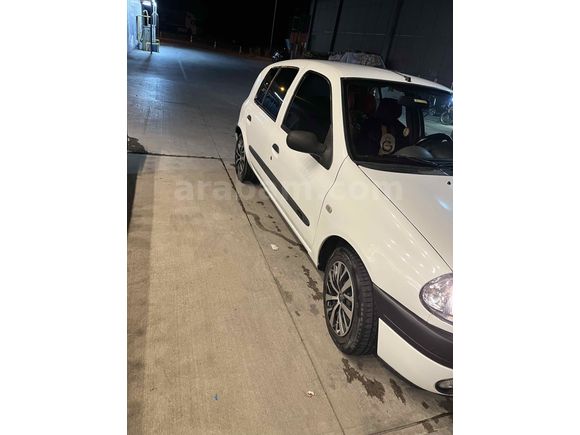 Sahibinden Renault Clio 1.4 RTA 2001 Model İzmir