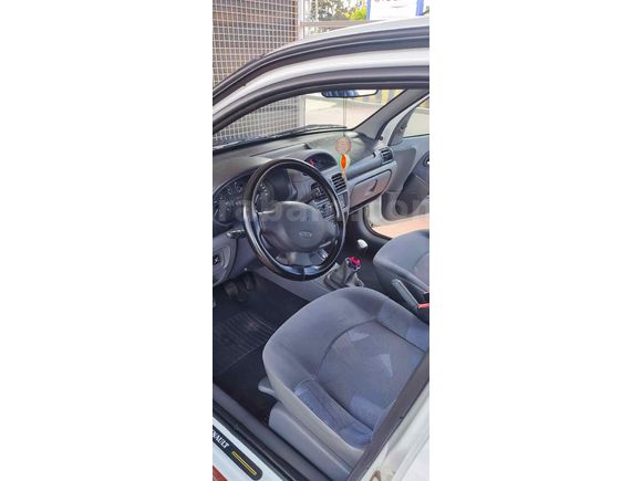 Sahibinden Renault Clio 1.4 RTA 2001 Model İzmir